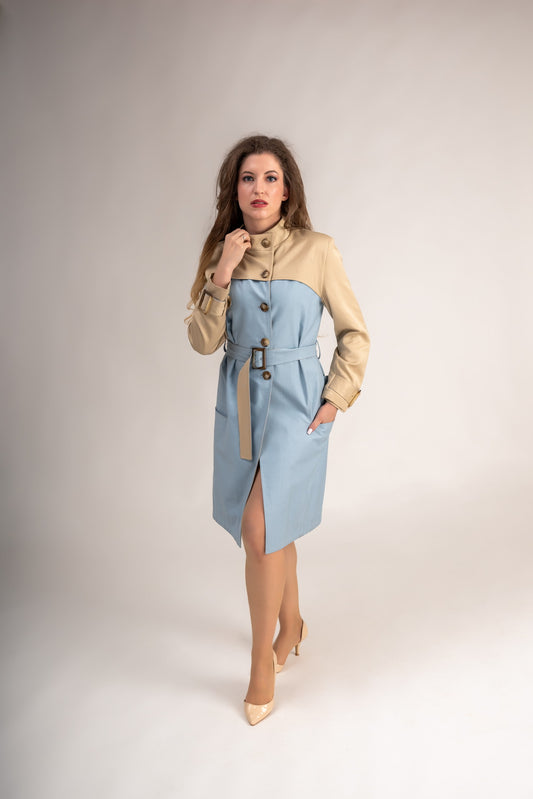 “Molyneux” Raincoat Romantic Arch In Two Tone